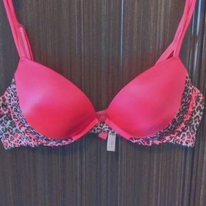 Victoria's Secret Pink satin finish push up bra